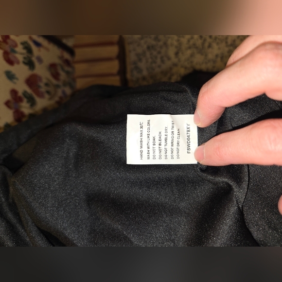 Faeriesty gown. Size XS. Black sequined. Tulle surrounding empress waist - Picture 9 of 13